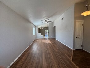 1621 E St Apollonia St in Tucson, AZ - Building Photo - Building Photo