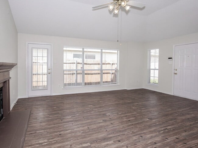 10648 Towerwood Dr in Fort Worth, TX - Building Photo - Building Photo