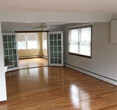 41 Loomis St, Unit 41A in Cambridge, MA - Building Photo - Building Photo
