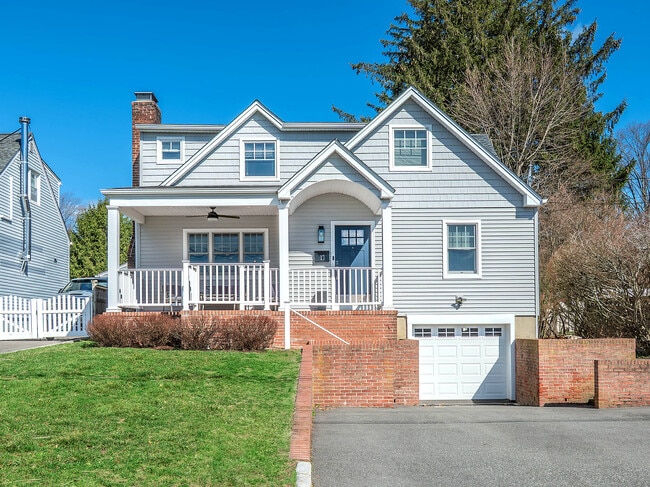 property at 17 Winans Pl