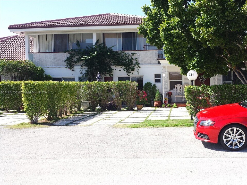931 NE 4th St in Boca Raton, FL - Building Photo