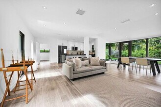 53 NE 106th St in Miami Shores, FL - Building Photo - Building Photo
