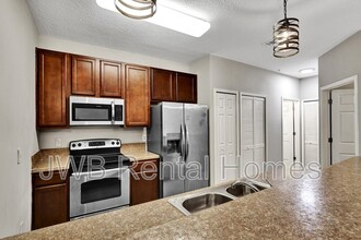 6935 Ortega Woods Dr in Jacksonville, FL - Building Photo - Building Photo