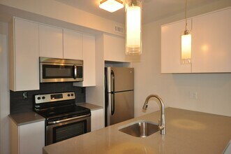 659 Massachusetts Ave in Boston, MA - Building Photo - Building Photo