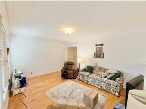 1626 W Rascher Ave, Unit 1E in Chicago, IL - Foto de edificio - Building Photo