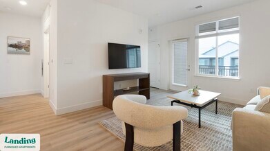 10670 Jake Jabs Blvd in Longmont, CO - Foto de edificio - Building Photo