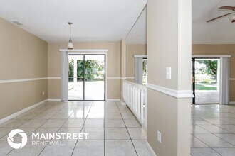 6621 Fort Pierce Blvd in Fort Pierce, FL - Building Photo - Building Photo