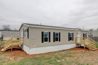 295 Seays Rd in Trenton, KY - Building Photo - Building Photo
