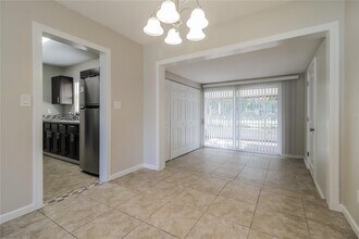 1916 Colton Dr in Orlando, FL - Foto de edificio - Building Photo
