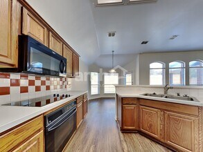 2814 Cheshire Way in Grand Prairie, TX - Building Photo - Building Photo