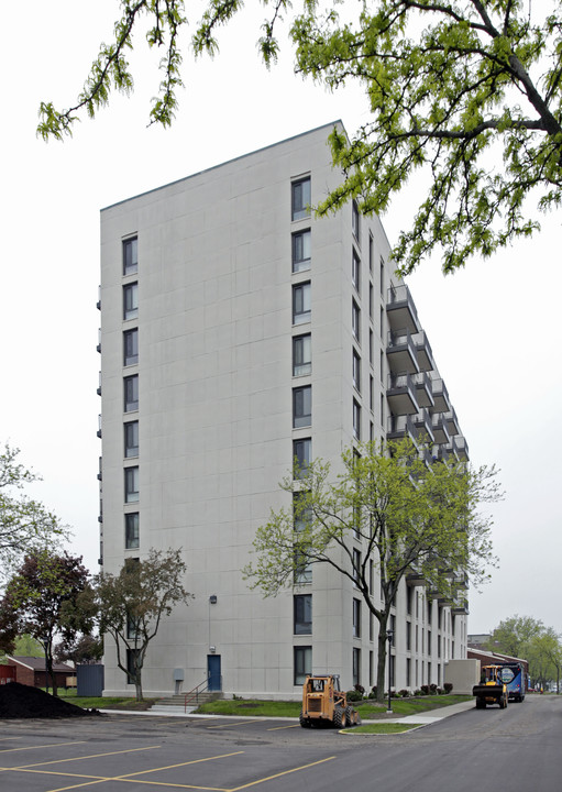 Cityview Senior Tower in Detroit, MI - Foto de edificio