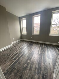 2504 Druid Hill Ave photo'