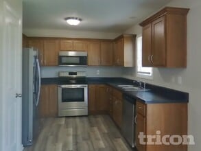 106 Sunburst Cir in Alexandria, IN - Building Photo - Building Photo