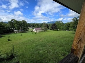 258 Wilcox Dr in Crumpler, NC - Building Photo - Building Photo