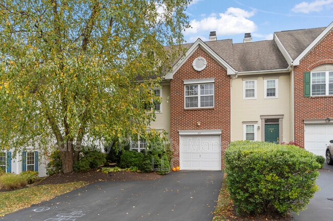 221 Lookout Pl in Wayne, PA - Building Photo - Building Photo