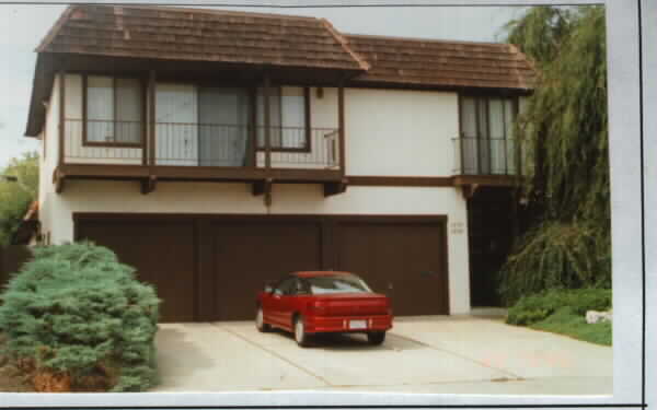 1670-1672 Kansas St in Redwood City, CA - Building Photo - Building Photo