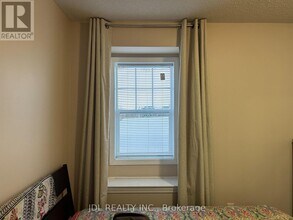 233 Rouge River Dr in Toronto, ON - Building Photo - Building Photo