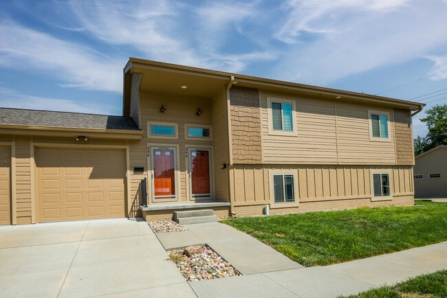 246 W Grant St, Unit 246 in Papillion, NE - Building Photo - Building Photo