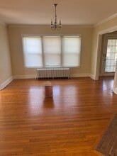 883 Farmington Ave in West Hartford, CT - Building Photo - Building Photo