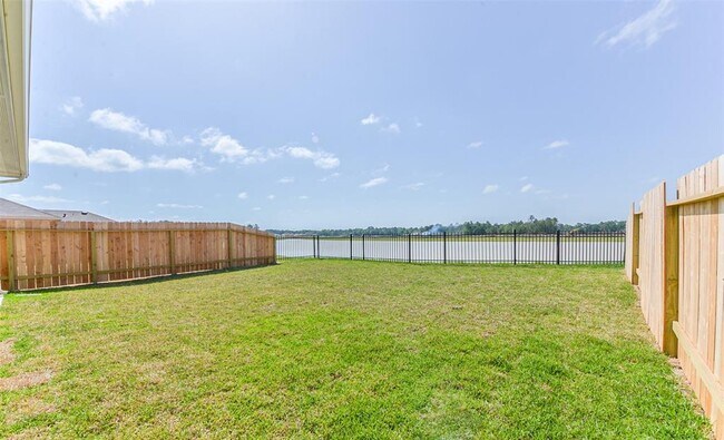 16524 Cascading Pnes Ct in Conroe, TX - Building Photo - Building Photo