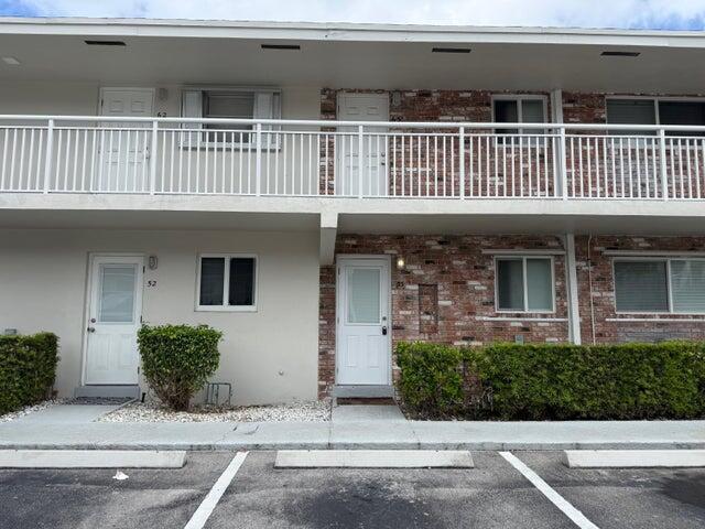 3850 NE 21st Way in Lighthouse Point, FL - Building Photo - Building Photo