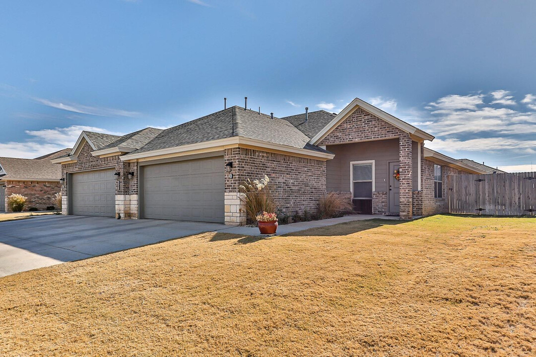 5527 121st St in Lubbock, TX - Building Photo