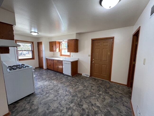 4259 S 26th St in Milwaukee, WI - Foto de edificio - Building Photo