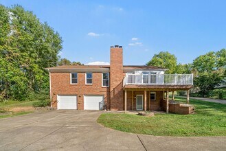 530 Sango Rd in Clarksville, TN - Building Photo - Building Photo