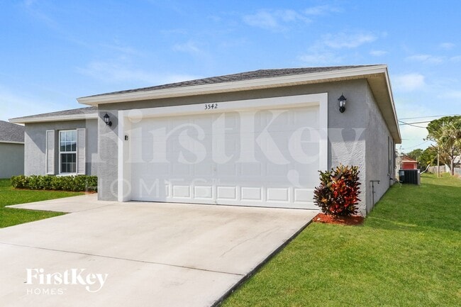 3542 SW Viceroy St in Port St. Lucie, FL - Foto de edificio - Building Photo