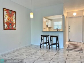 1785 N Andrews Square in Fort Lauderdale, FL - Building Photo - Building Photo
