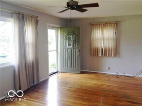 818 E Auman Dr in Carmel, IN - Building Photo - Building Photo