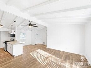 940 N Fern St in Anaheim, CA - Building Photo - Building Photo