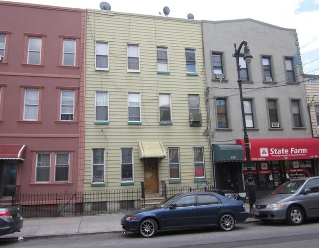 138 Wyckoff Ave in Brooklyn, NY - Building Photo - Building Photo