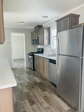 329 Trillum Trail in Oxford, MI - Building Photo - Building Photo