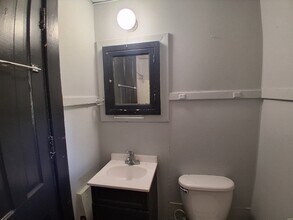 503.5 N Collett St in Danville, IL - Building Photo - Building Photo