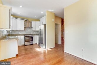 6378 Dakine Cir in Springfield, VA - Building Photo - Building Photo