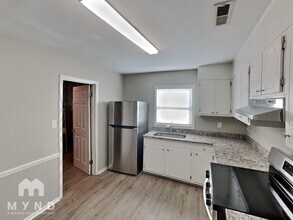 3810 Braden Dr in Charlotte, NC - Foto de edificio - Building Photo