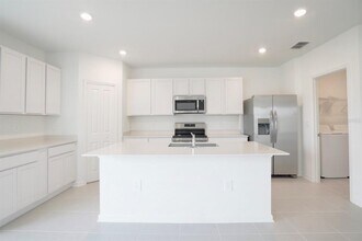 2195 Chris Dr in Winter Haven, FL - Building Photo - Building Photo