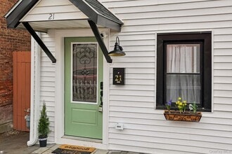 21 Carter St in Newburgh, NY - Building Photo - Building Photo