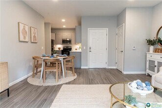 948 N Front St in Allentown, PA - Foto de edificio - Building Photo