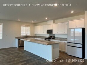 1733 Old Wagon Dr in Hemet, CA - Building Photo - Building Photo