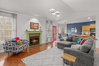 1802 NW Mustang Ave in Bentonville, AR - Building Photo - Building Photo