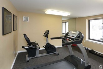 44 NY-25A-Unit -115 in Smithtown, NY - Building Photo - Building Photo