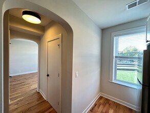 659 W Wrightwood Ave in Chicago, IL - Building Photo - Building Photo