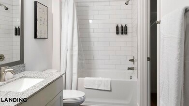 2110 Birkhall St, Unit 2130-104 in Raleigh, NC - Foto de edificio - Building Photo