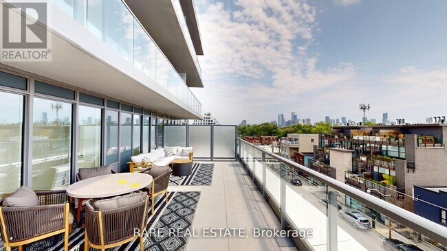 500 Dupont St in Toronto, ON - Building Photo - Building Photo