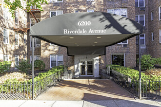 6200 Riverdale Ave in Bronx, NY - Building Photo - Building Photo