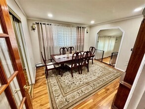 318 Arlene Dr in East Meadow, NY - Building Photo - Building Photo