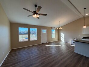 174 Ruby Ln in Hollister, MO - Building Photo - Building Photo