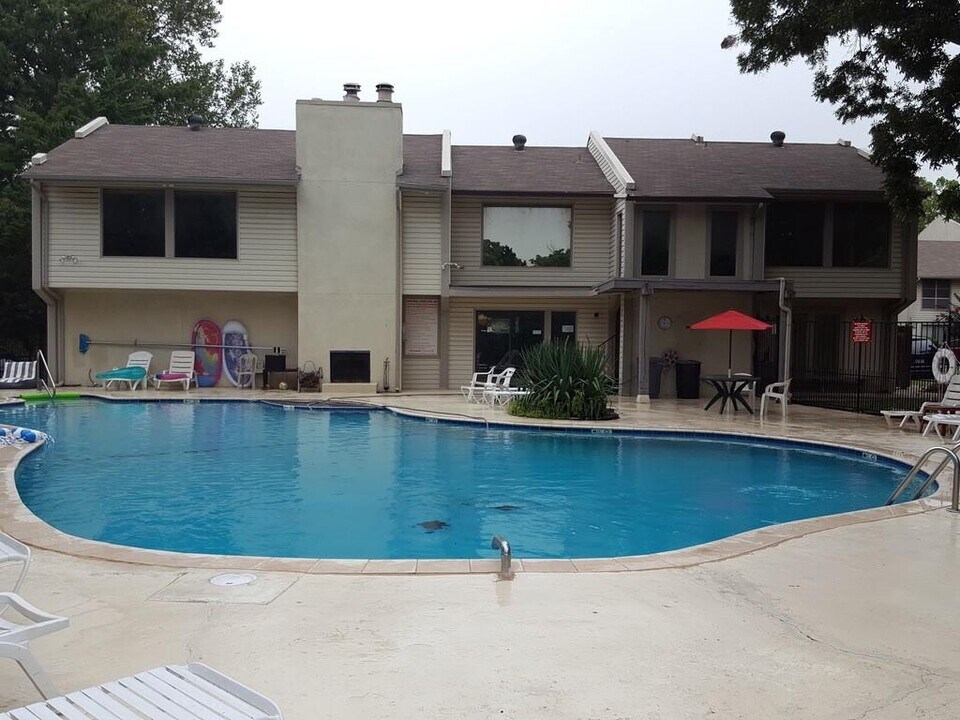 822 Cardinal Creek Blvd in Norman, OK - Building Photo